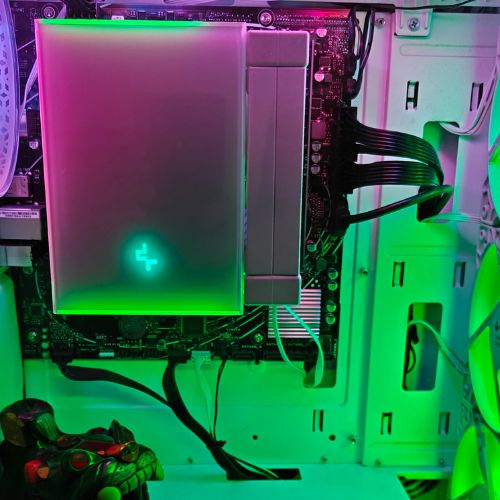 PC GAMA MEDIA GAMING